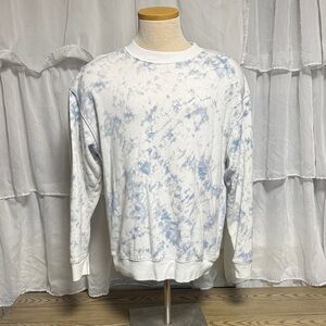 GAP Men's Crewneck Sweater in White and Blue Tie-Dye